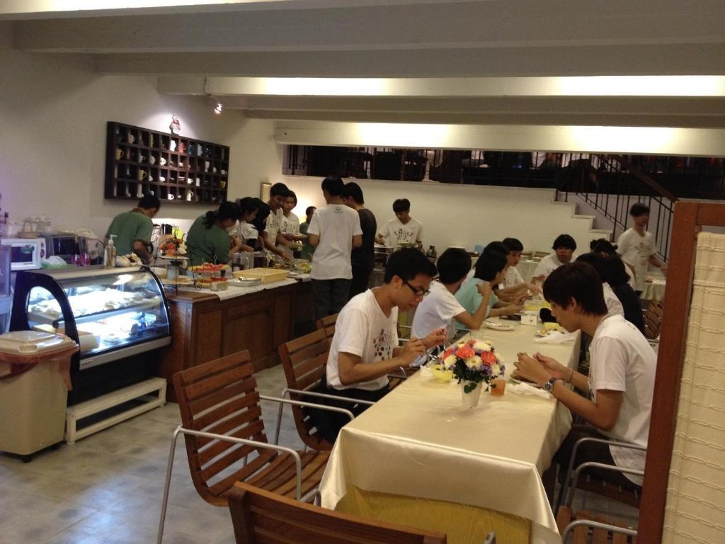 Baan Dinso Hostel@Ratchadamnoen 曼谷 外观 照片