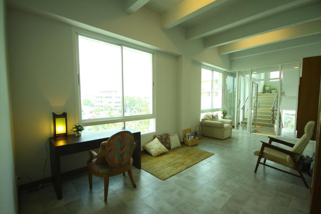 Baan Dinso Hostel@Ratchadamnoen 曼谷 外观 照片