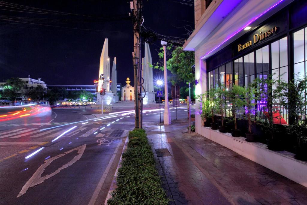 Baan Dinso Hostel@Ratchadamnoen 曼谷 外观 照片